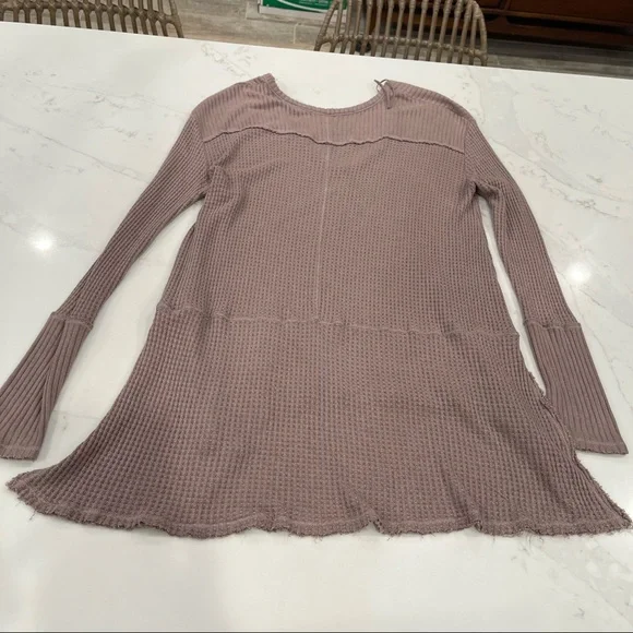🎉HOST PICK🎉 NWOT Free People Taupe Drippy long sleeve waffle print thermal T - Picture 12 of 16